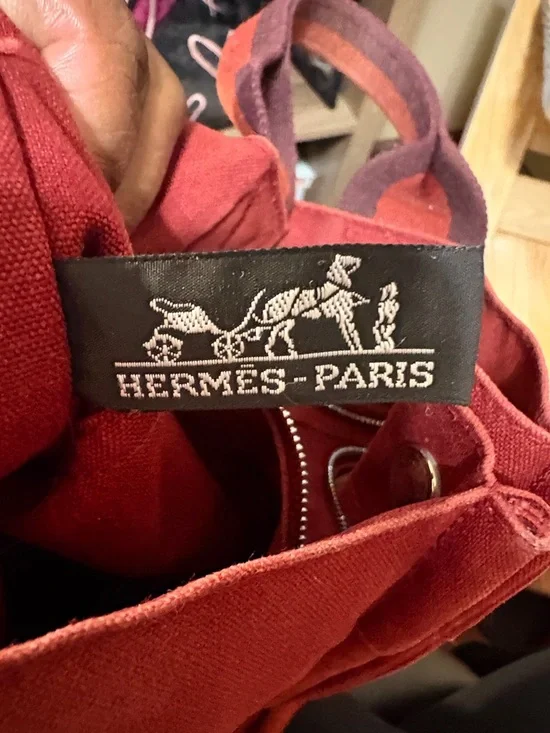 Hermes Fourre Tout PM Red Canvas Tote with Dark Stripe Handles EUC Vintage - Picture 2 of 13